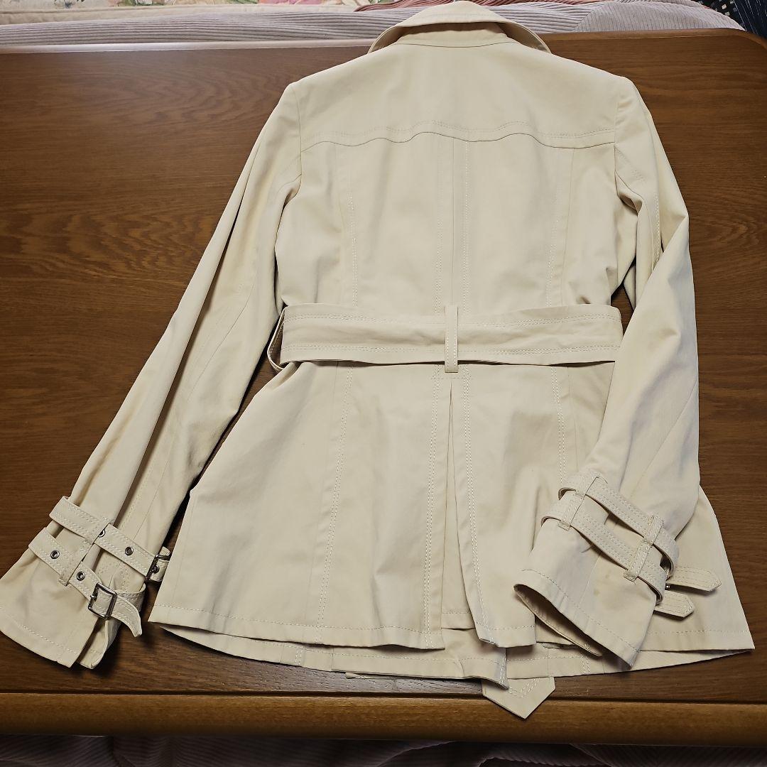 Burberry バーバリーブルーレーベル　ベージュ ショートトレンチコート