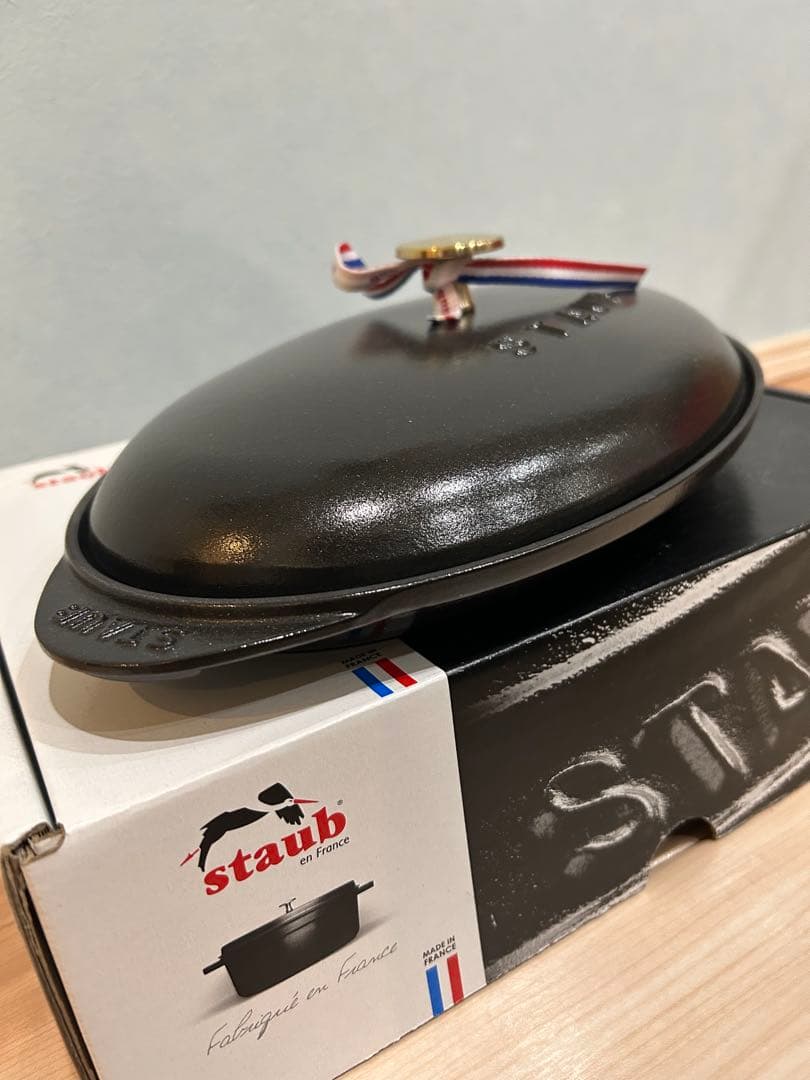 staub ストウブ 「 シャローオーバルホットプレート ブラック 」31cm