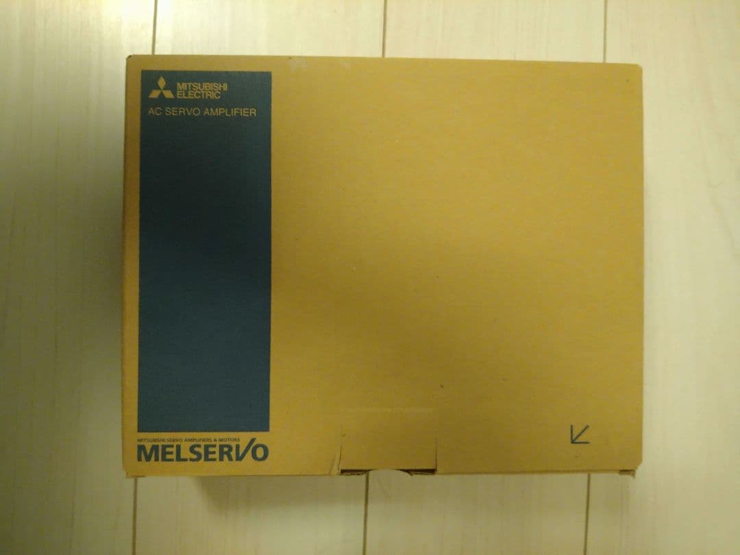 【新品未開封】三菱電機　サーボアンプ　MR-J4-100B