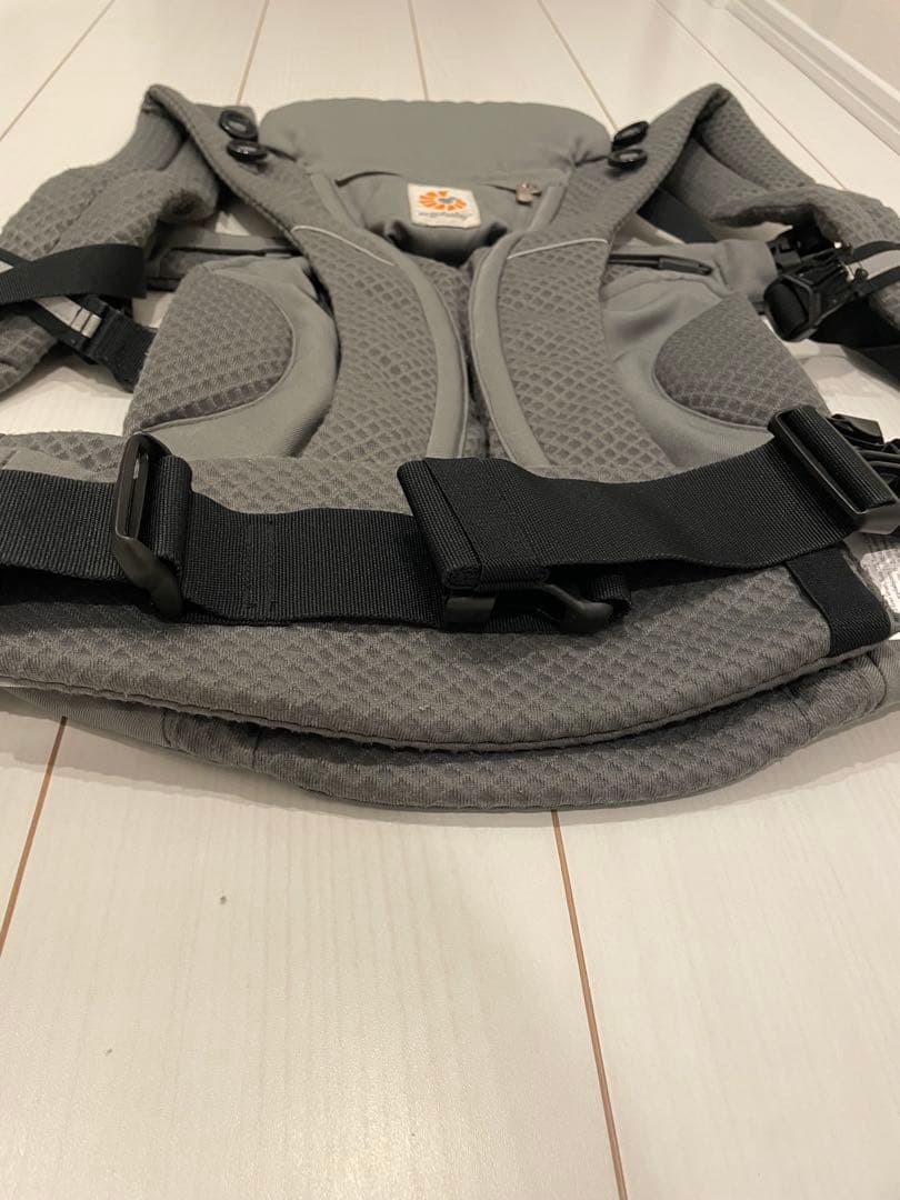 ergobaby 抱っこ紐　オムニブリーズ