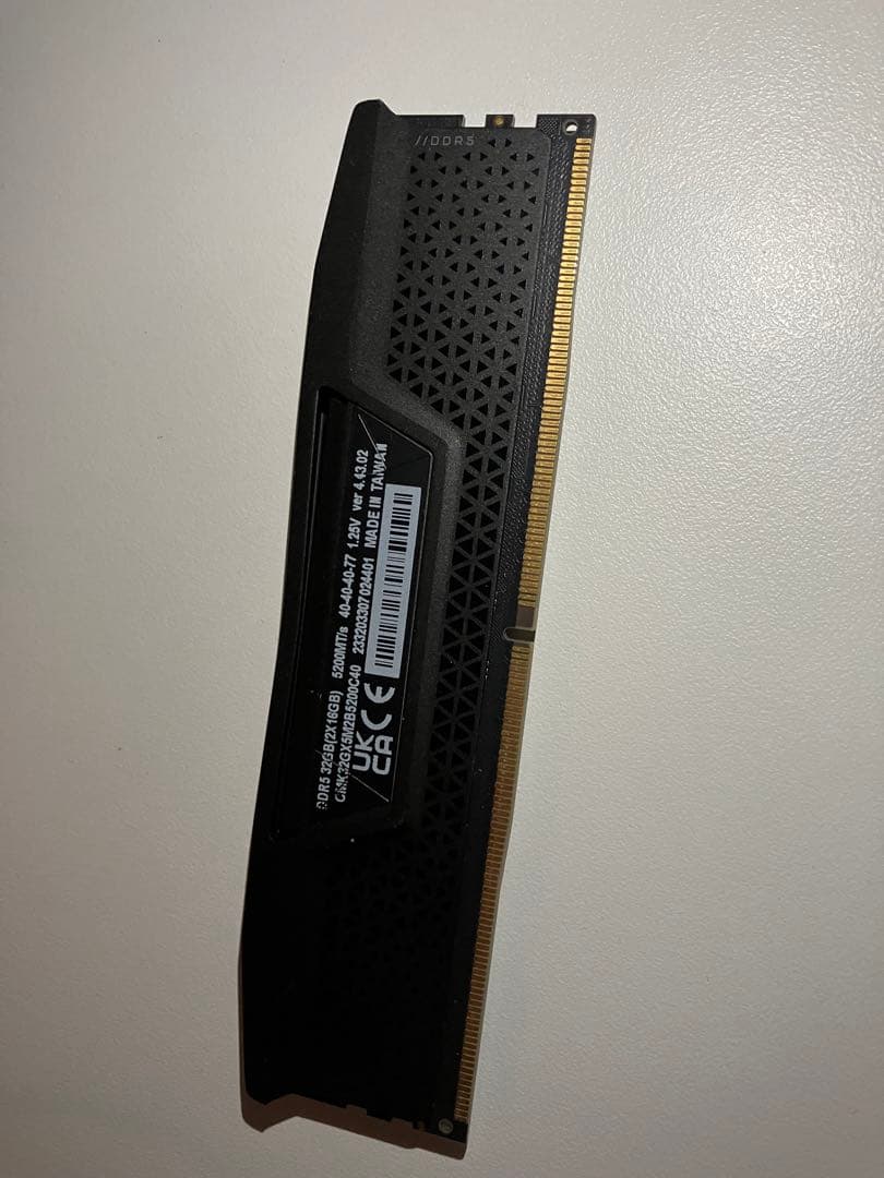 CORSAIR DDR5-5200MHz メモリ 16GB ジャンク品