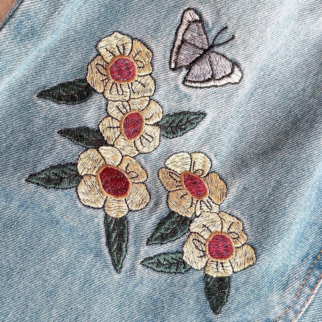 美品♡アメリジーンズ　ボーイフレンドデニムパンツ　刺繍　26