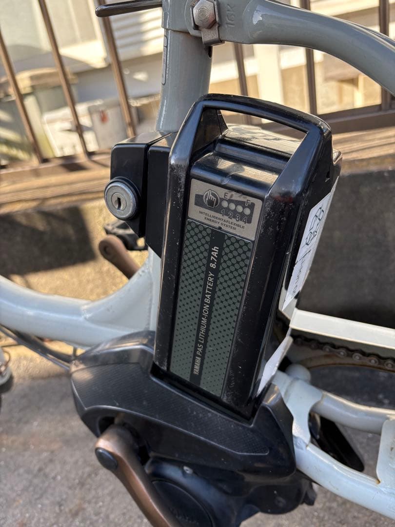 電動アシスト自転車 チャイルドシート付き　bikke 引き取り　バッテリー2本