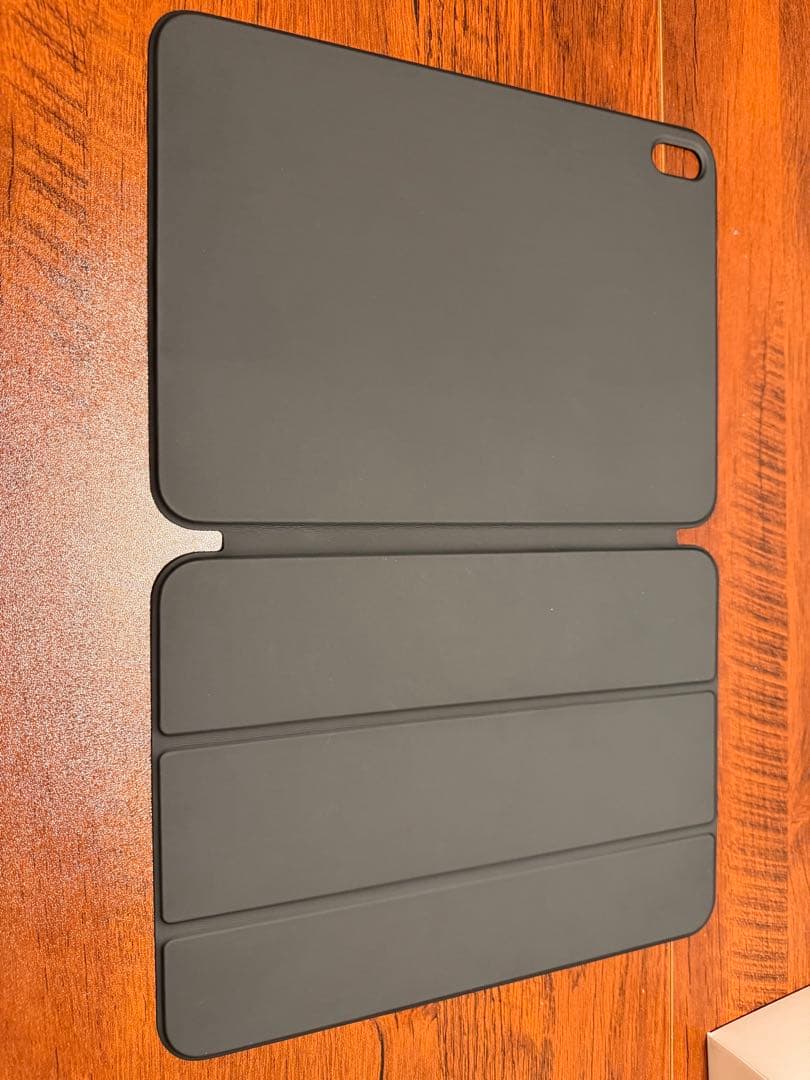 iPad(A16)本体+ケース付き