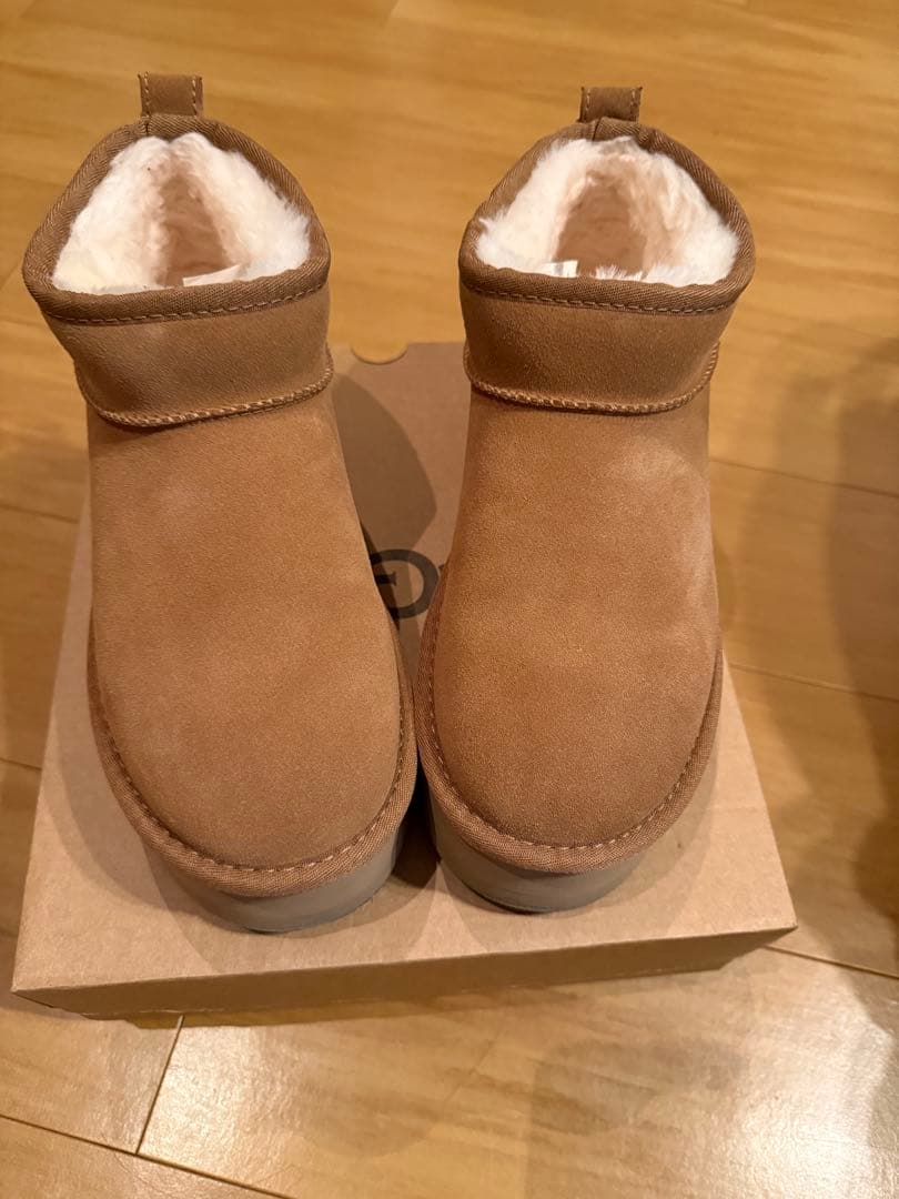 UGG クラシックウルトラミニプラットフォーム チェスナット 25cm 厚底