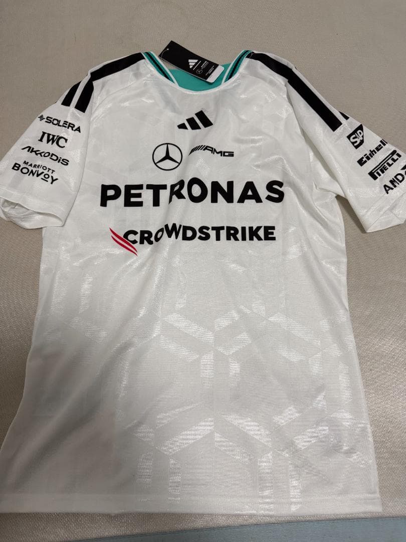 2026 AMG ペトロナス F1 チーム 半袖 T シャツ size L